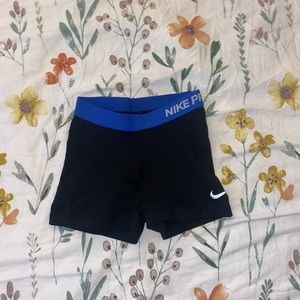 black nike pros